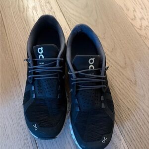 ON Running Women’s Black Sneakers